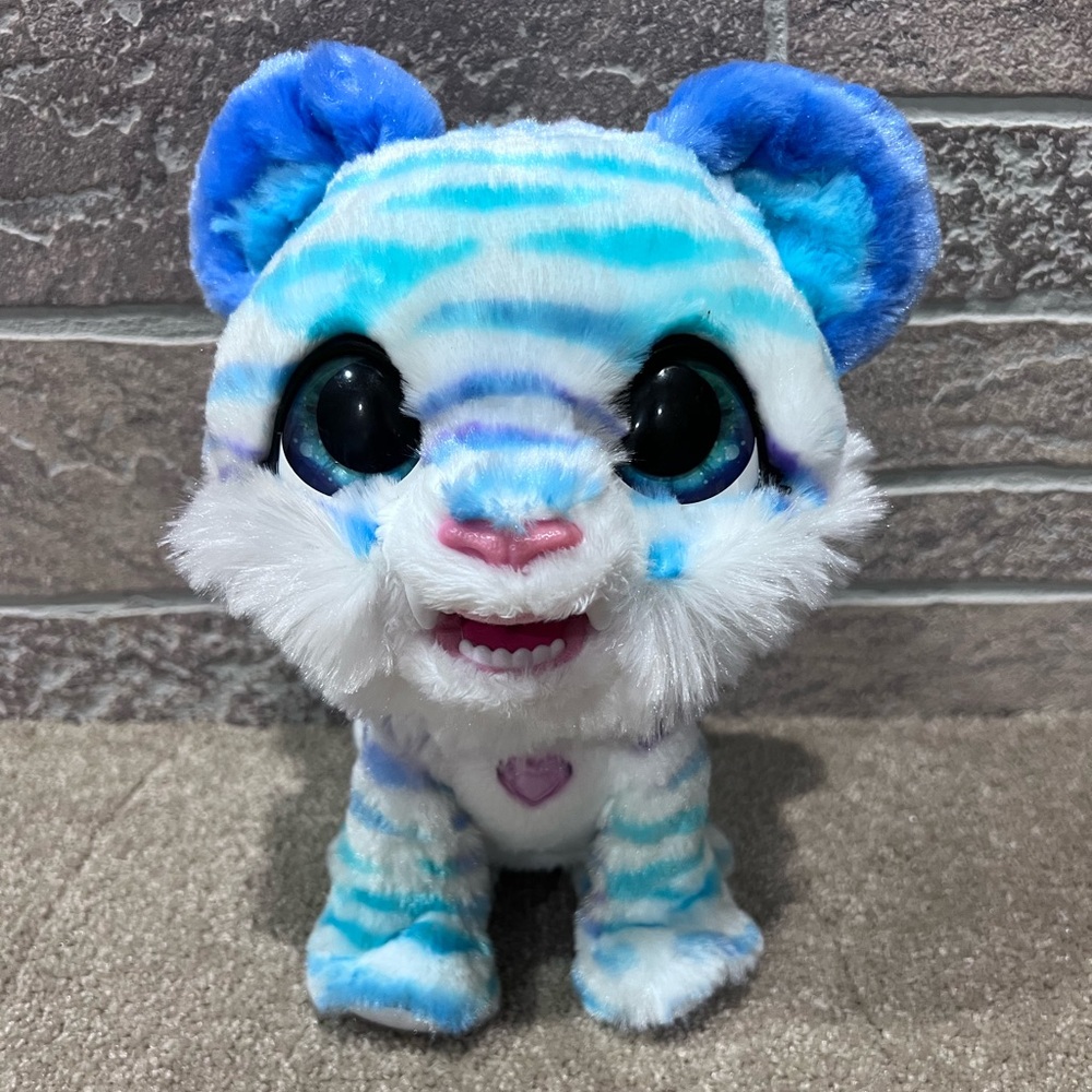 EUC! Hasbro Brand FurReal Friends North the Sabertooth Interactive Pet Plush